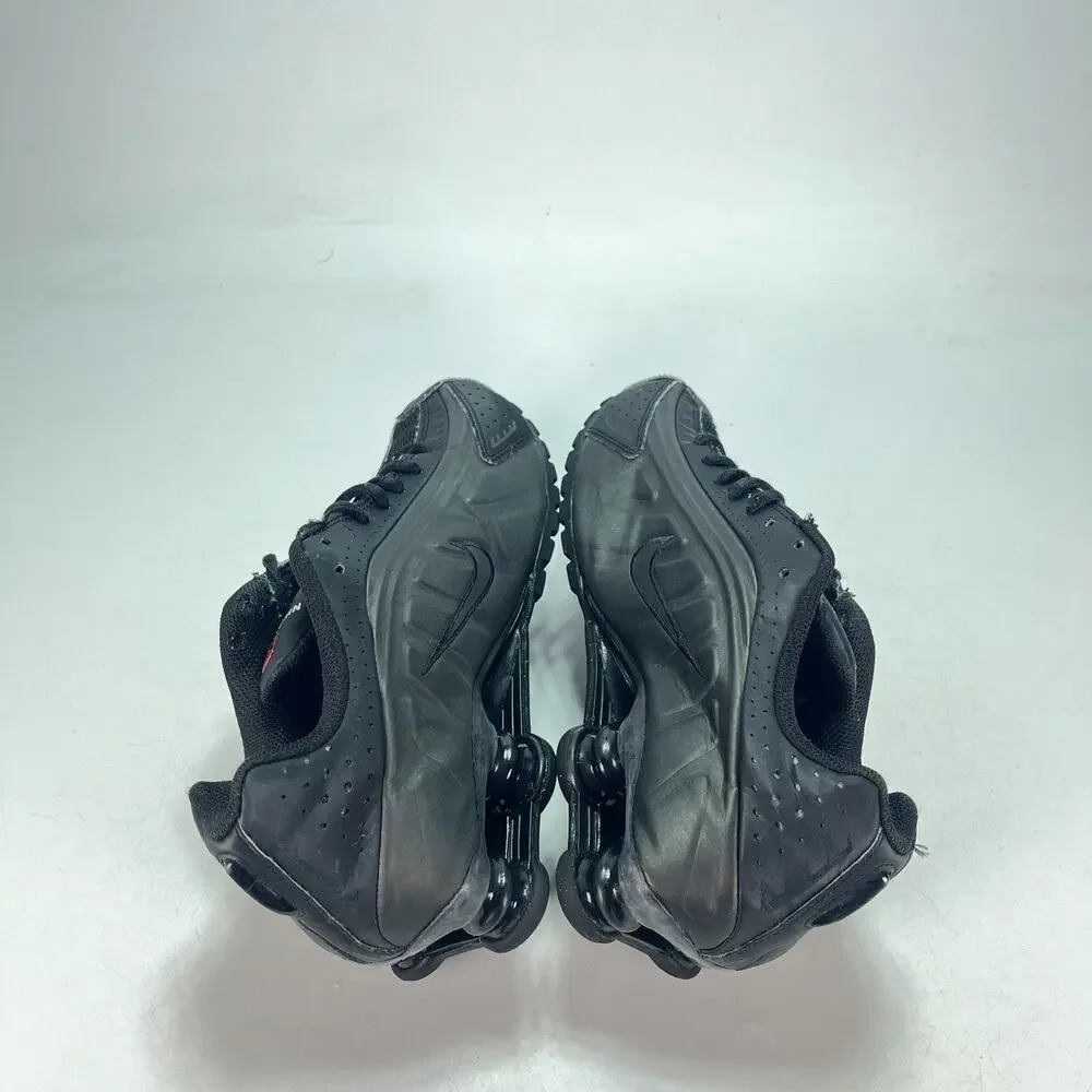 Nike Shox R4 Triple Black Retro Lifestyle Sneakers CW2626-003 Youth Size 5.5Y